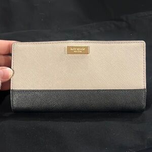 Kate Spade Beige and Black color block Wallet